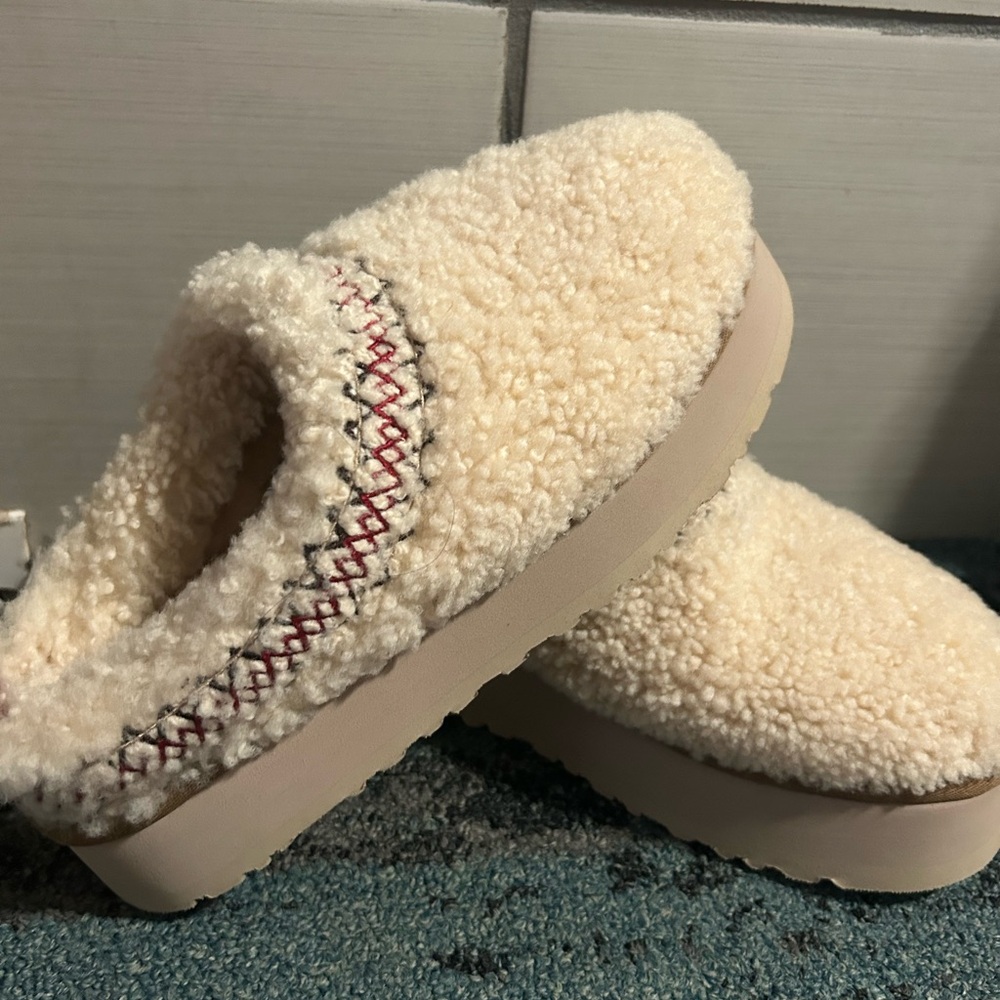 UGG Cozy Cream Slip-On Women's Shoes